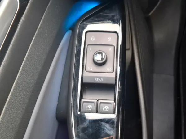 Volkswagen ID.4 77 kWh Pro Performance 6