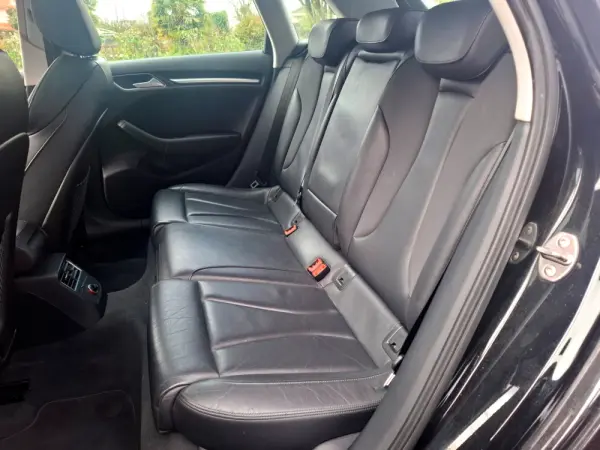 Audi A3 Sportback 1.4 TFSi Sport S tronic 17