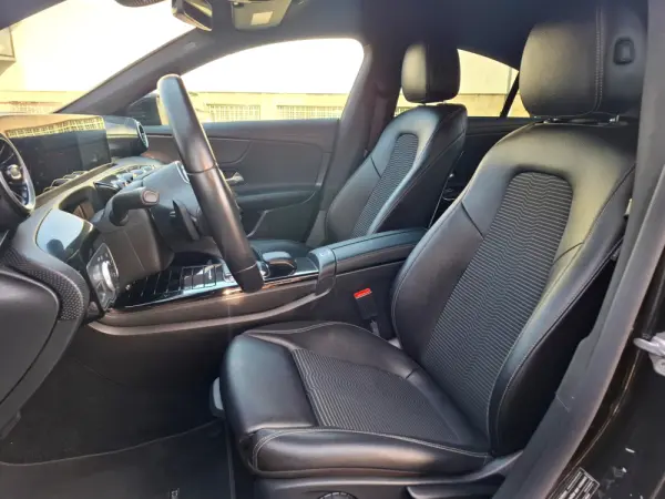 Mercedes-Benz CLA 180 d AMG Line Aut. 13