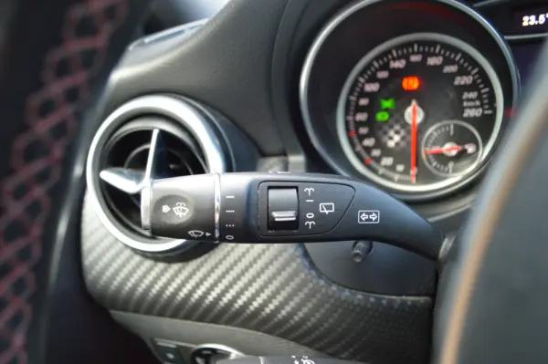 Mercedes-Benz A 200 d 4Matic 7G-DCT AMG Line 7