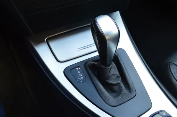 BMW 320 d Auto 14
