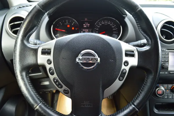 Nissan Qashqai +2 1.5 dCi Acenta 9