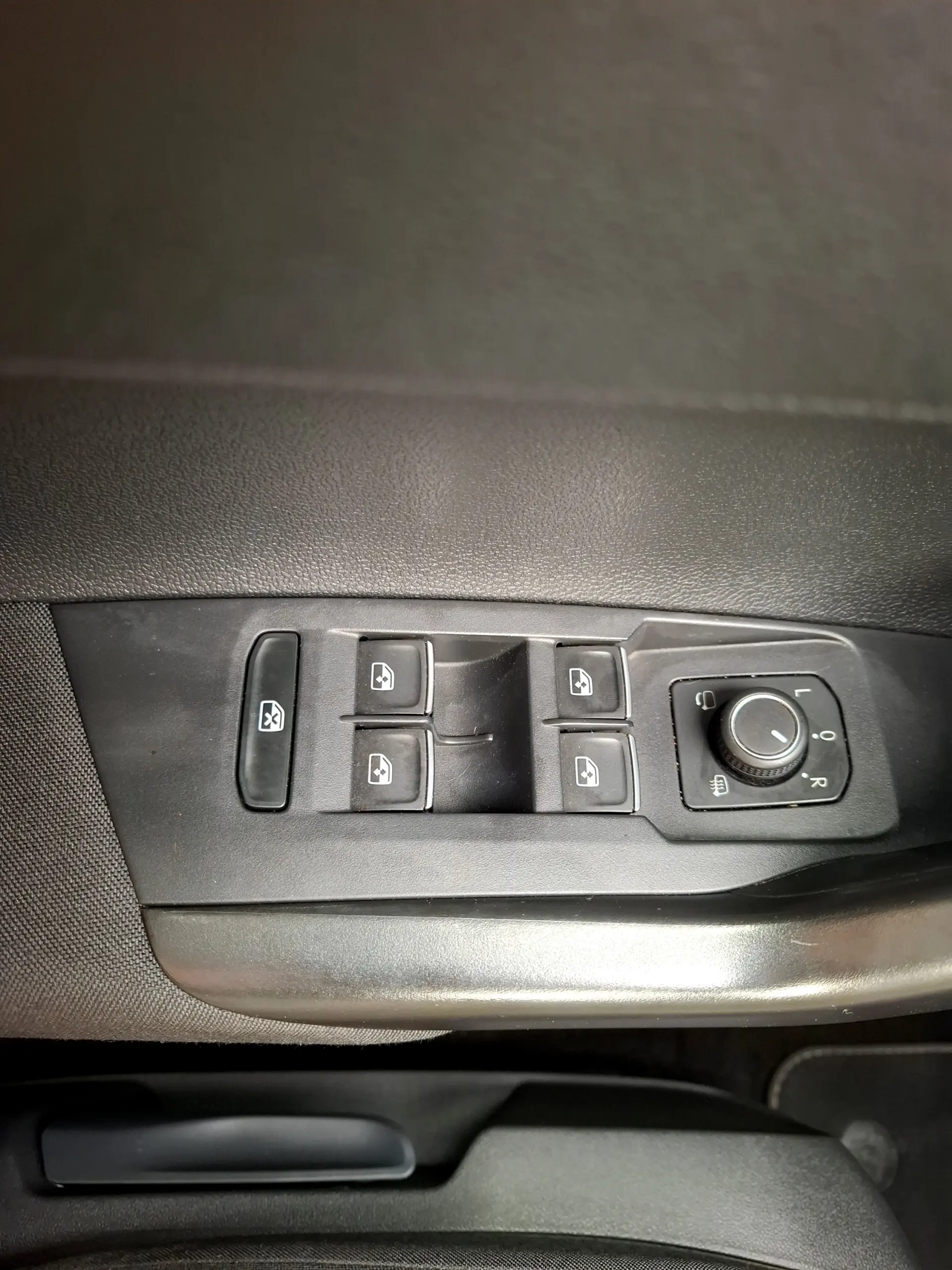 Volkswagen Taigo 1.0 TSI R-Line DSG 6