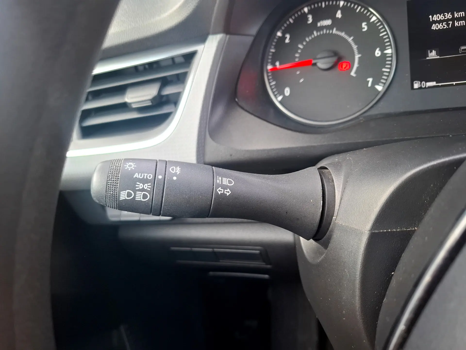 Renault Kangoo 1.5 Blue dCi Life 9