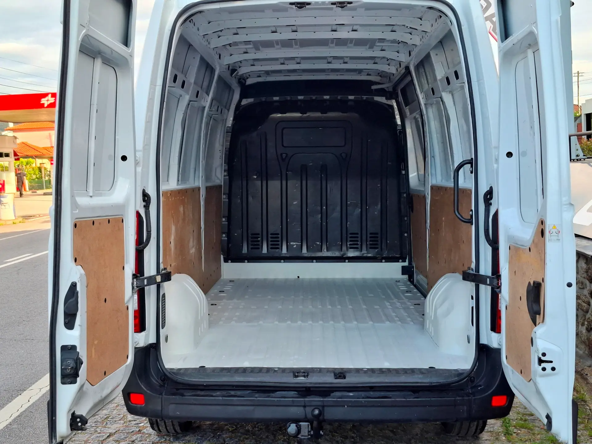 Renault Master 2.3 dCi L3H2 3.5T SS 6