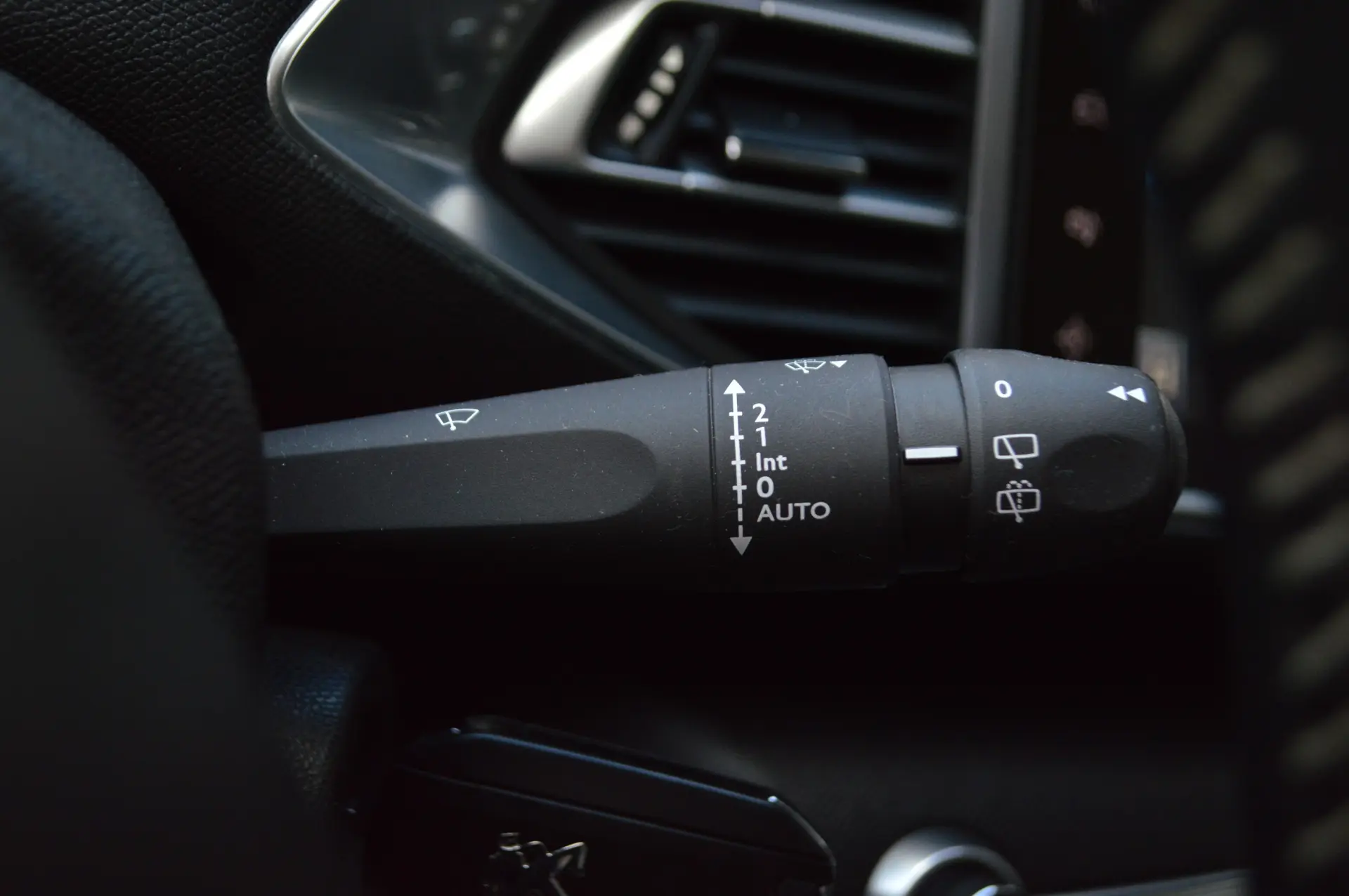 Peugeot 308 SW 1.6 BlueHDi Style 11
