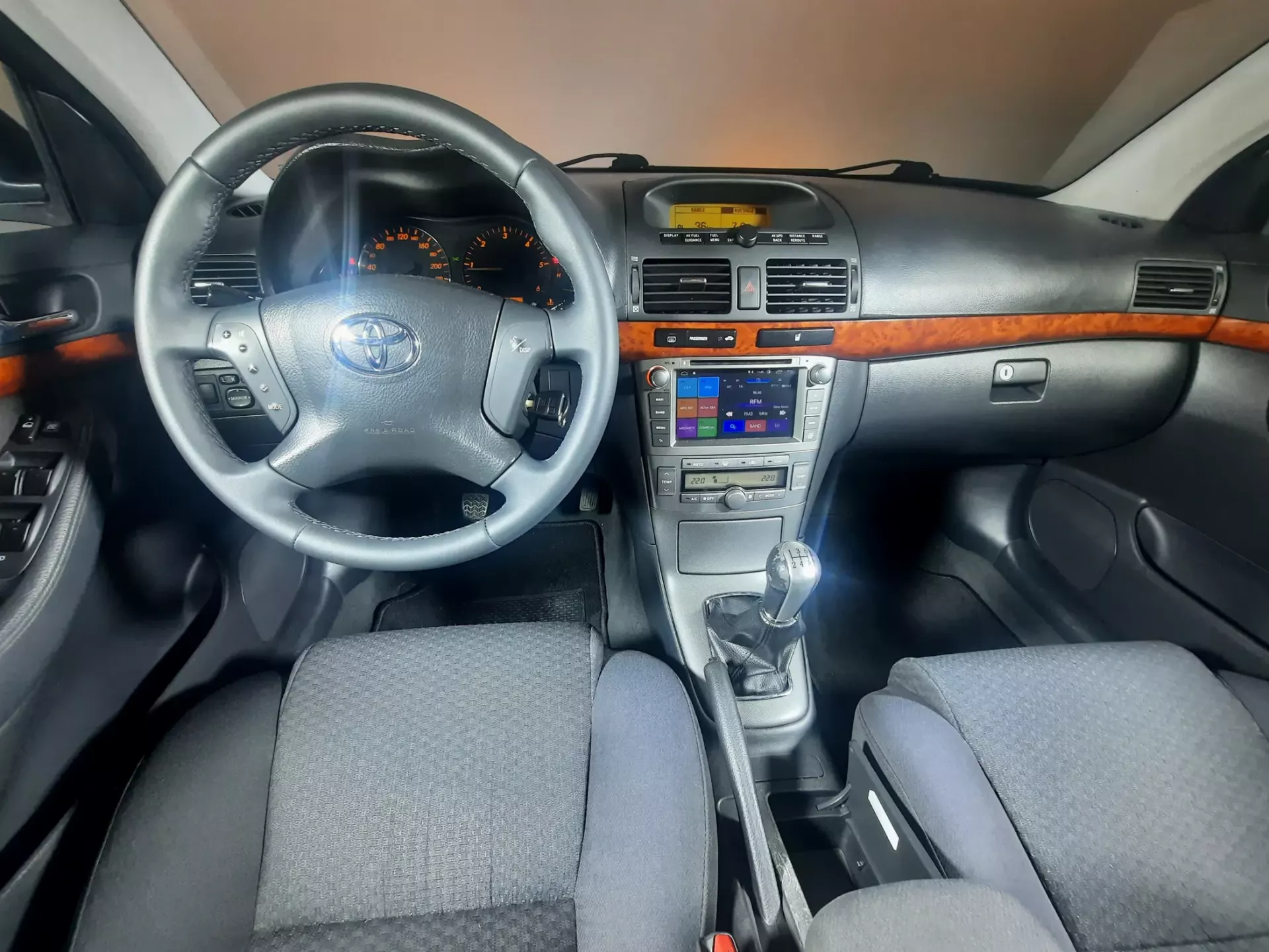 Toyota Avensis SD 2.0 D-4D 12