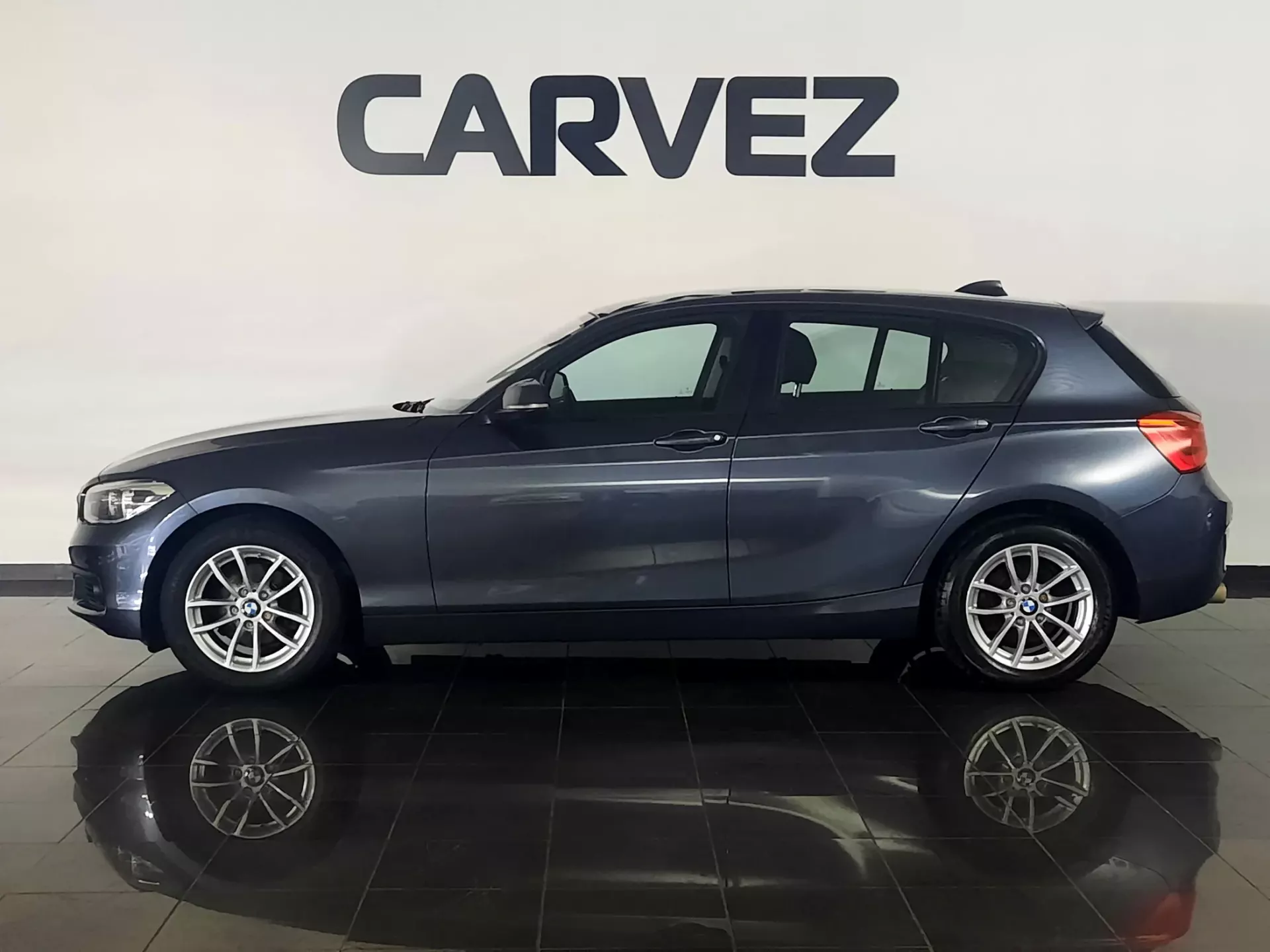 BMW 118 d Aut. 3
