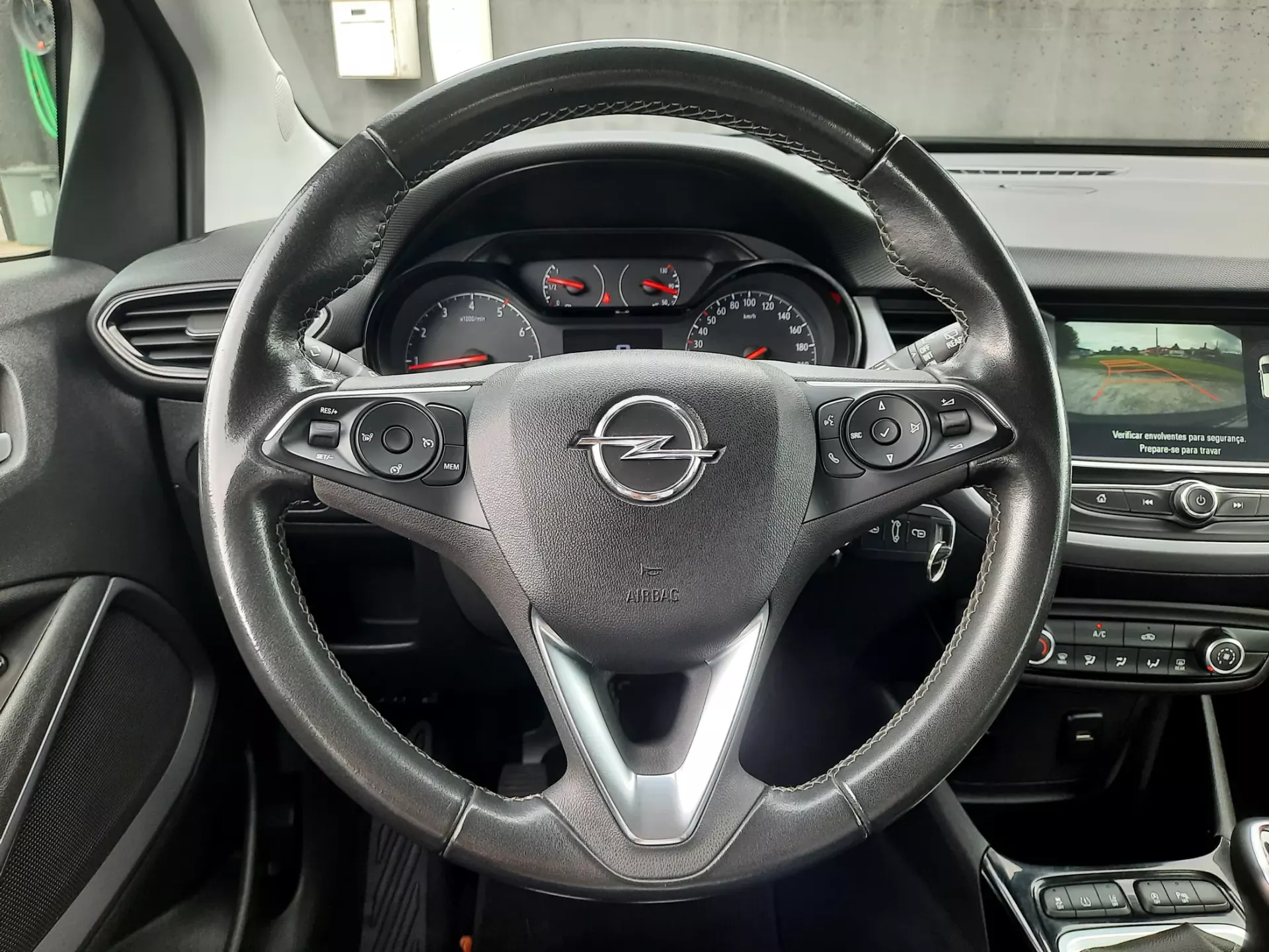Opel Crossland X 1.2 Business Edition 10