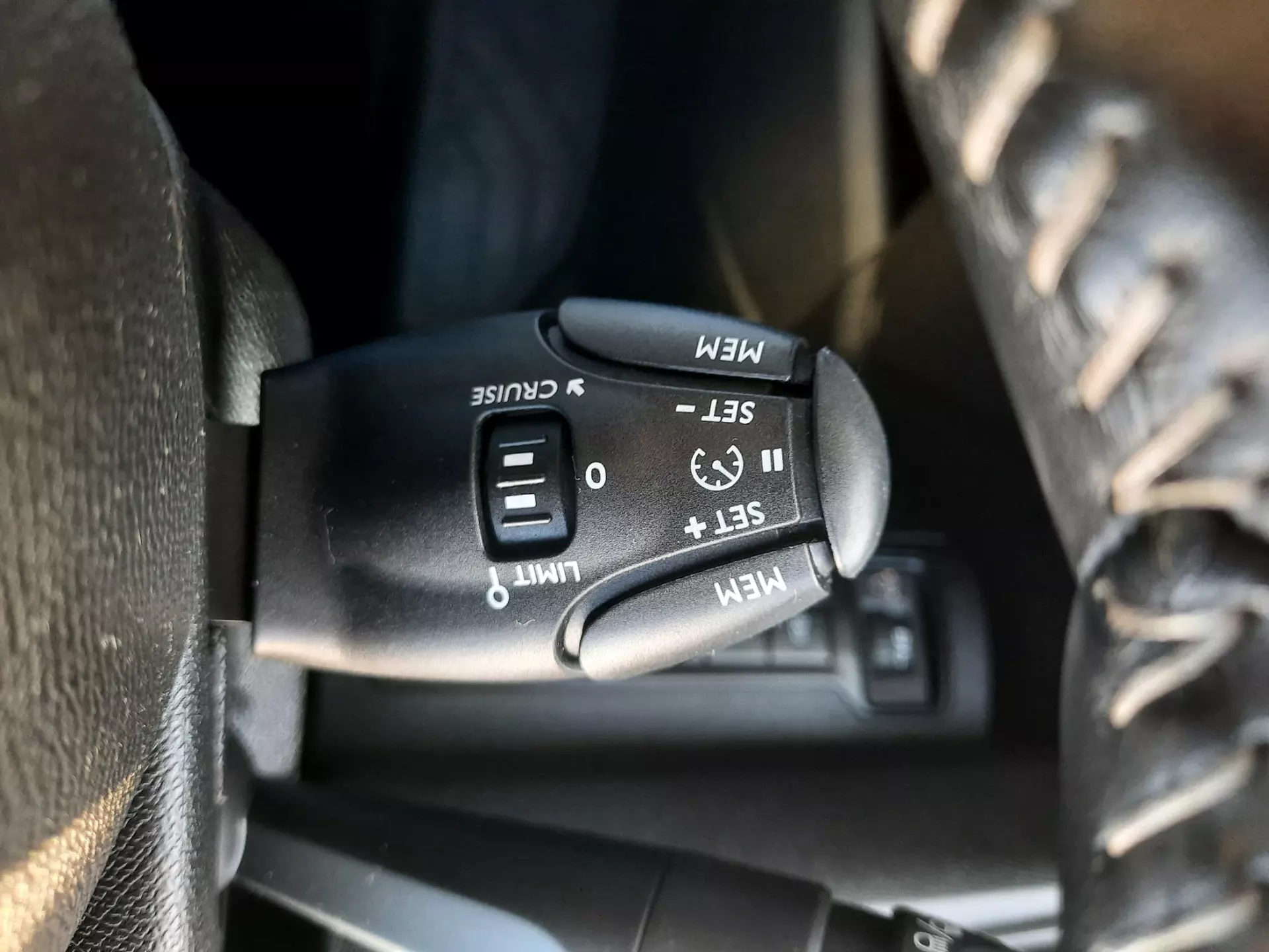 Peugeot 308 1.6 BlueHDi Allure EAT6 11