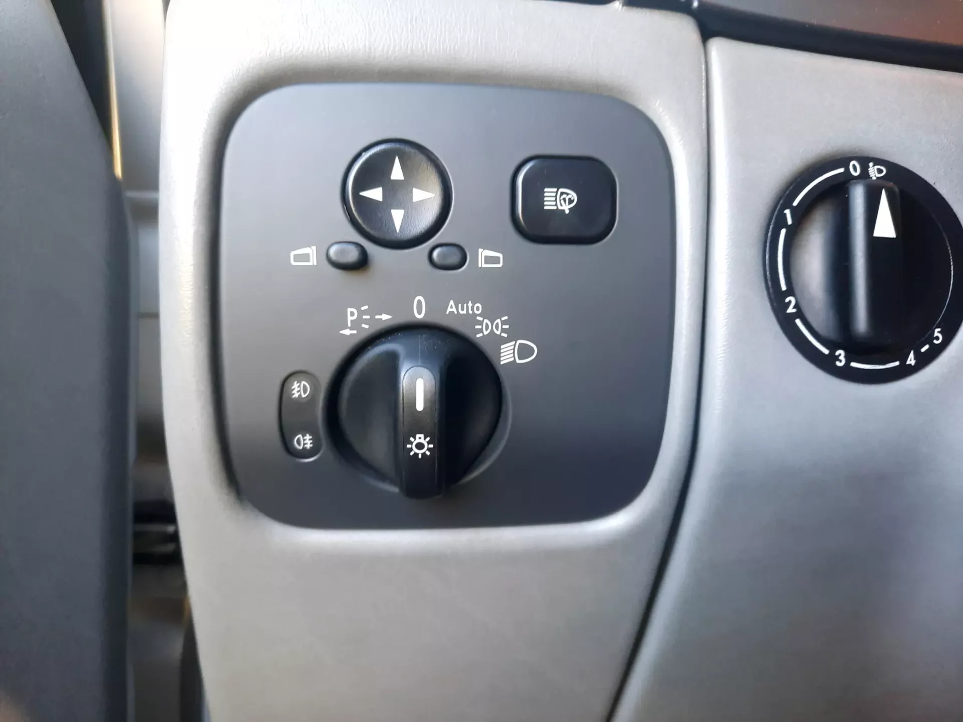Mercedes-Benz G 400 d 7