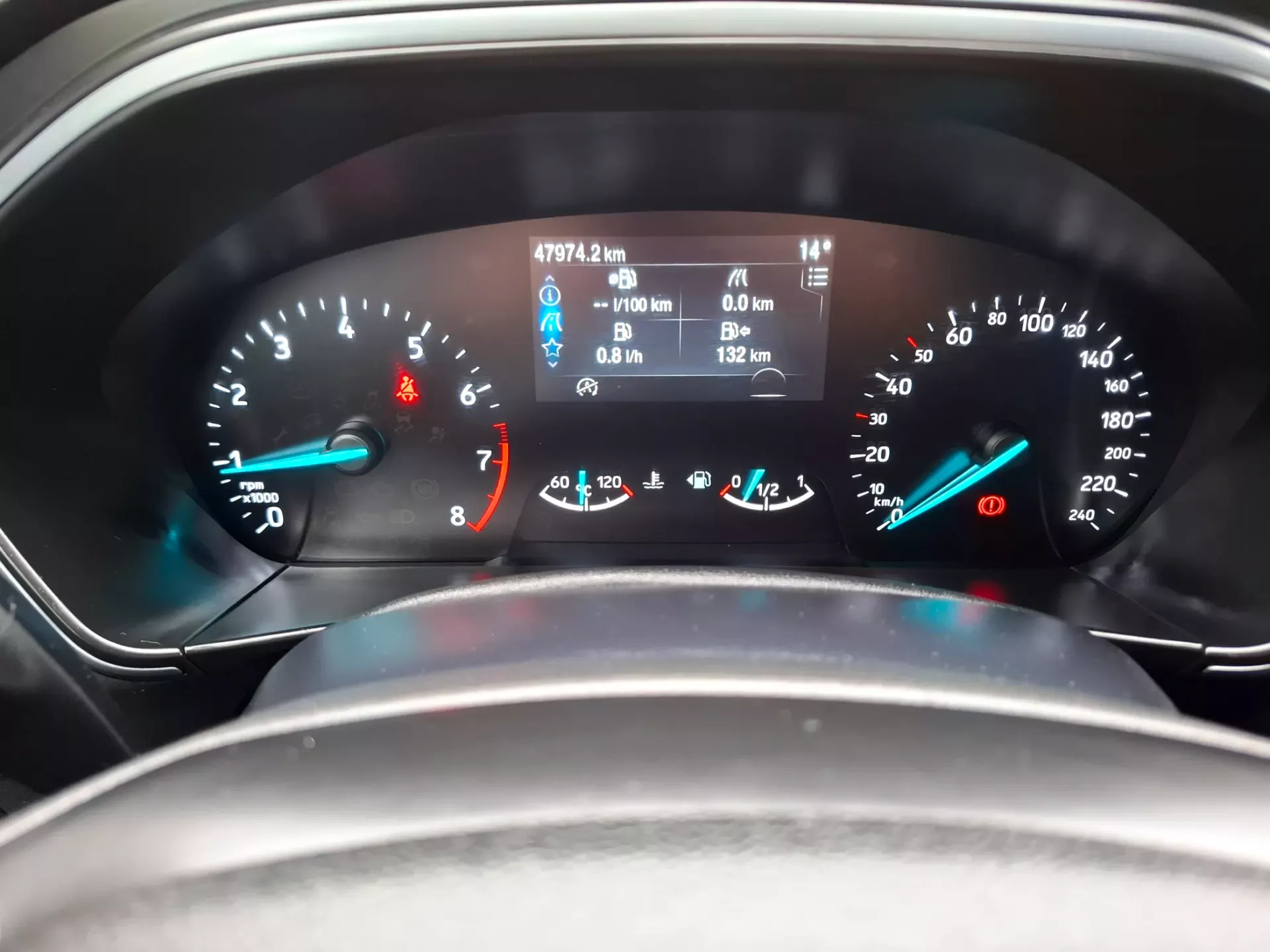 Ford Focus 1.0 EcoBoost MHEV Titanium 9