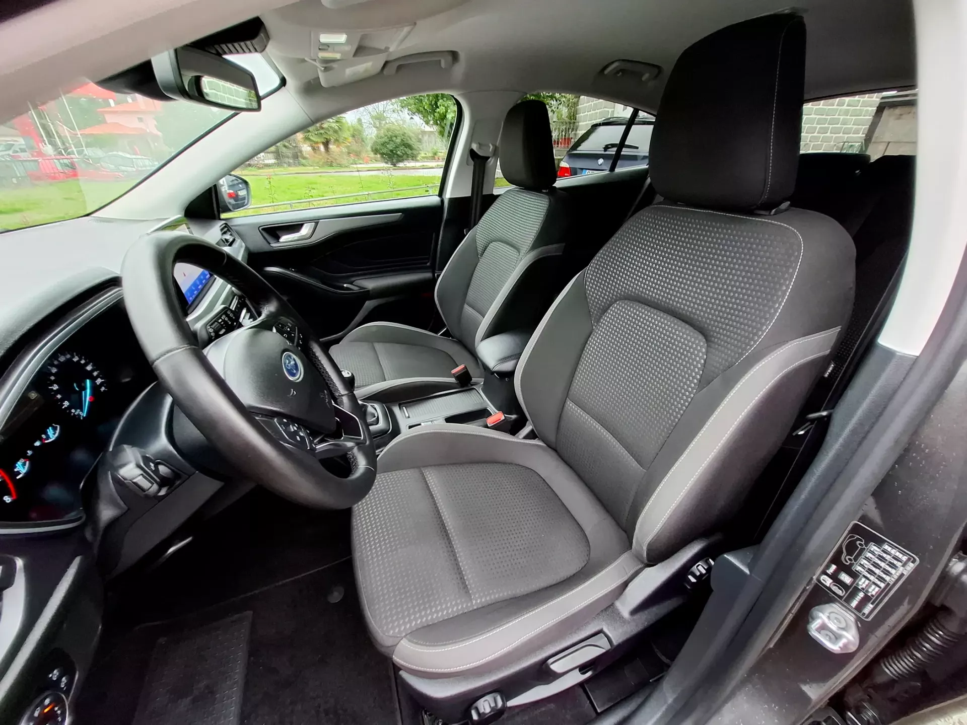 Ford Focus 1.0 EcoBoost MHEV Titanium 15