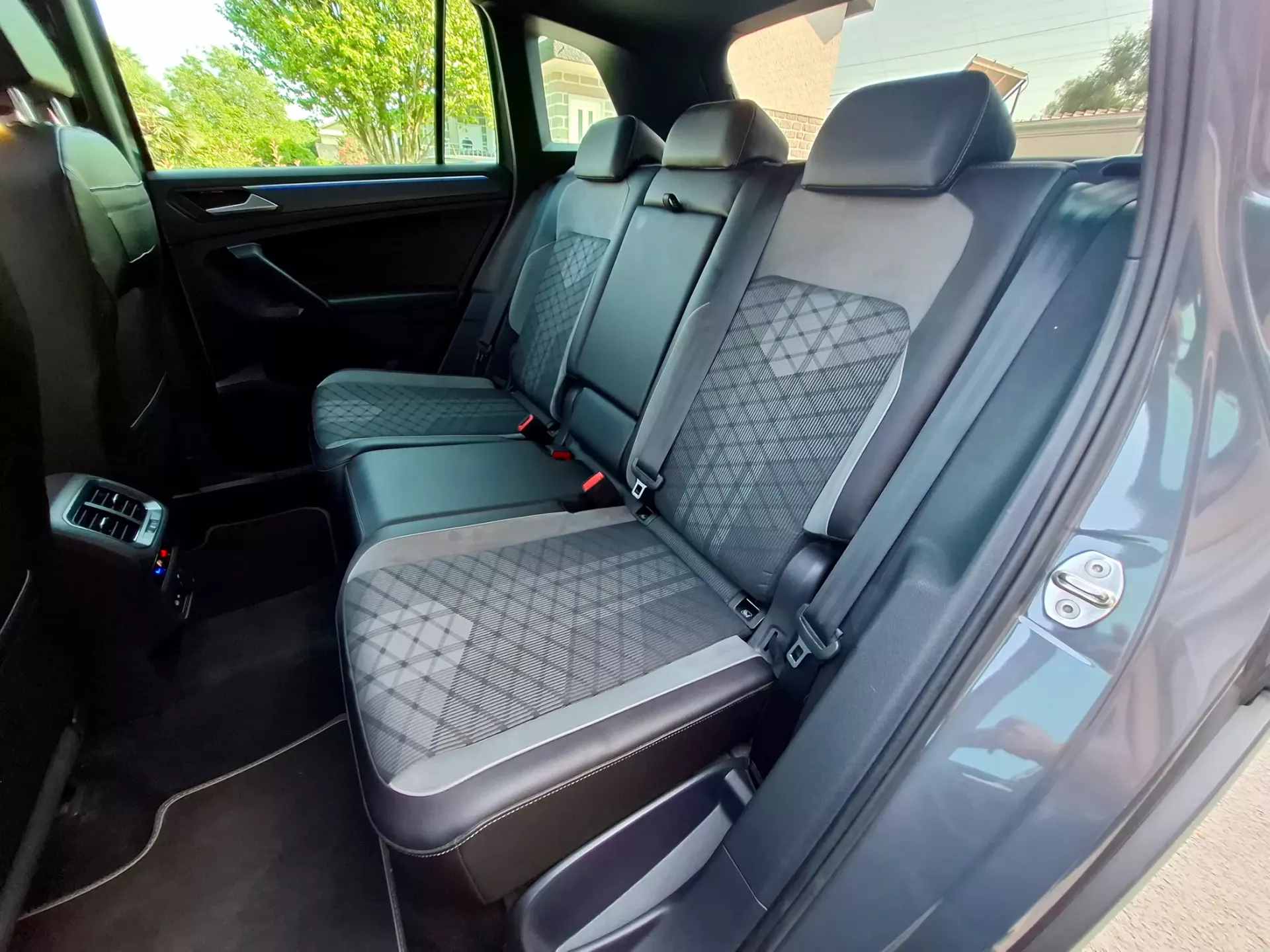 Volkswagen Tiguan 1.4 TSI eHybrid R-Line DSG 16