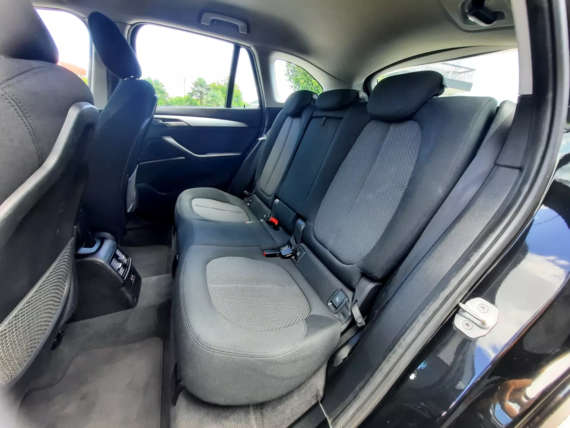 BMW X1 16 d sDrive Auto 11