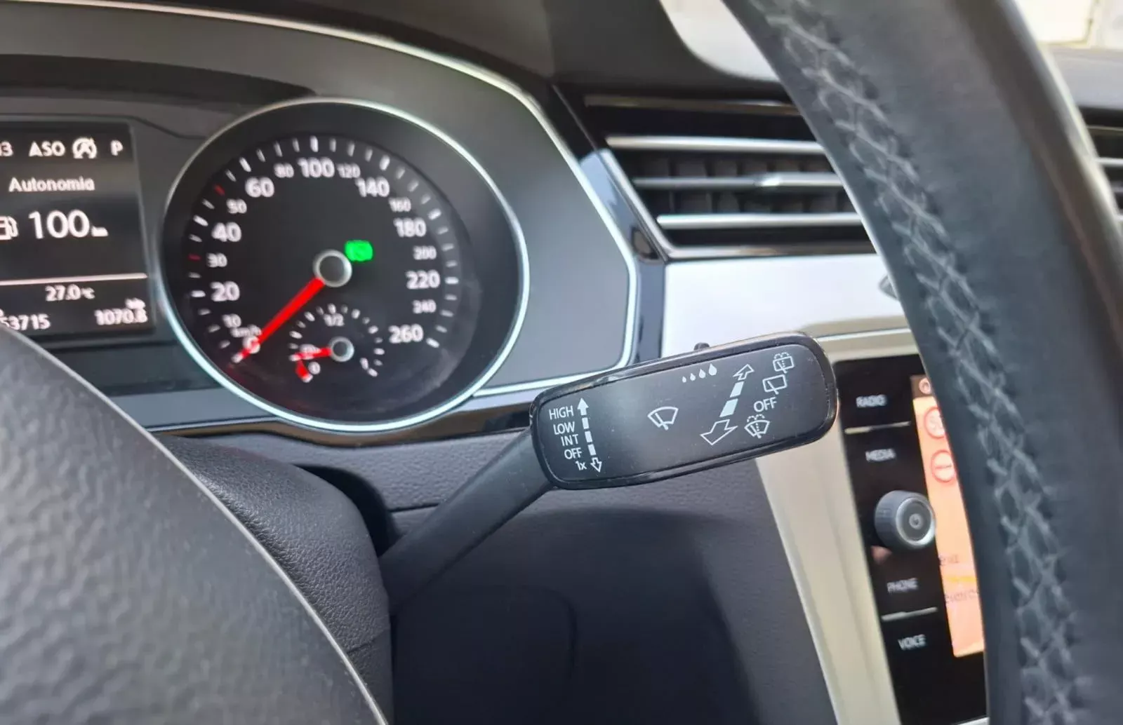 Volkswagen Passat Variant 1.6 TDi Confortline DSG 15