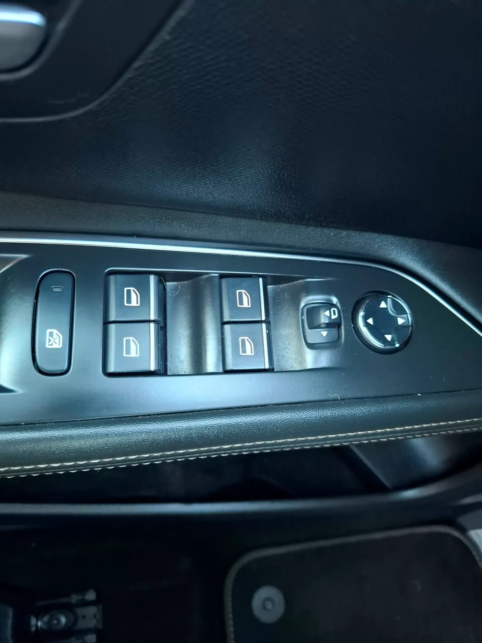 Peugeot 3008 1.6 Plug-in Hybrid GT e-DCS7 6