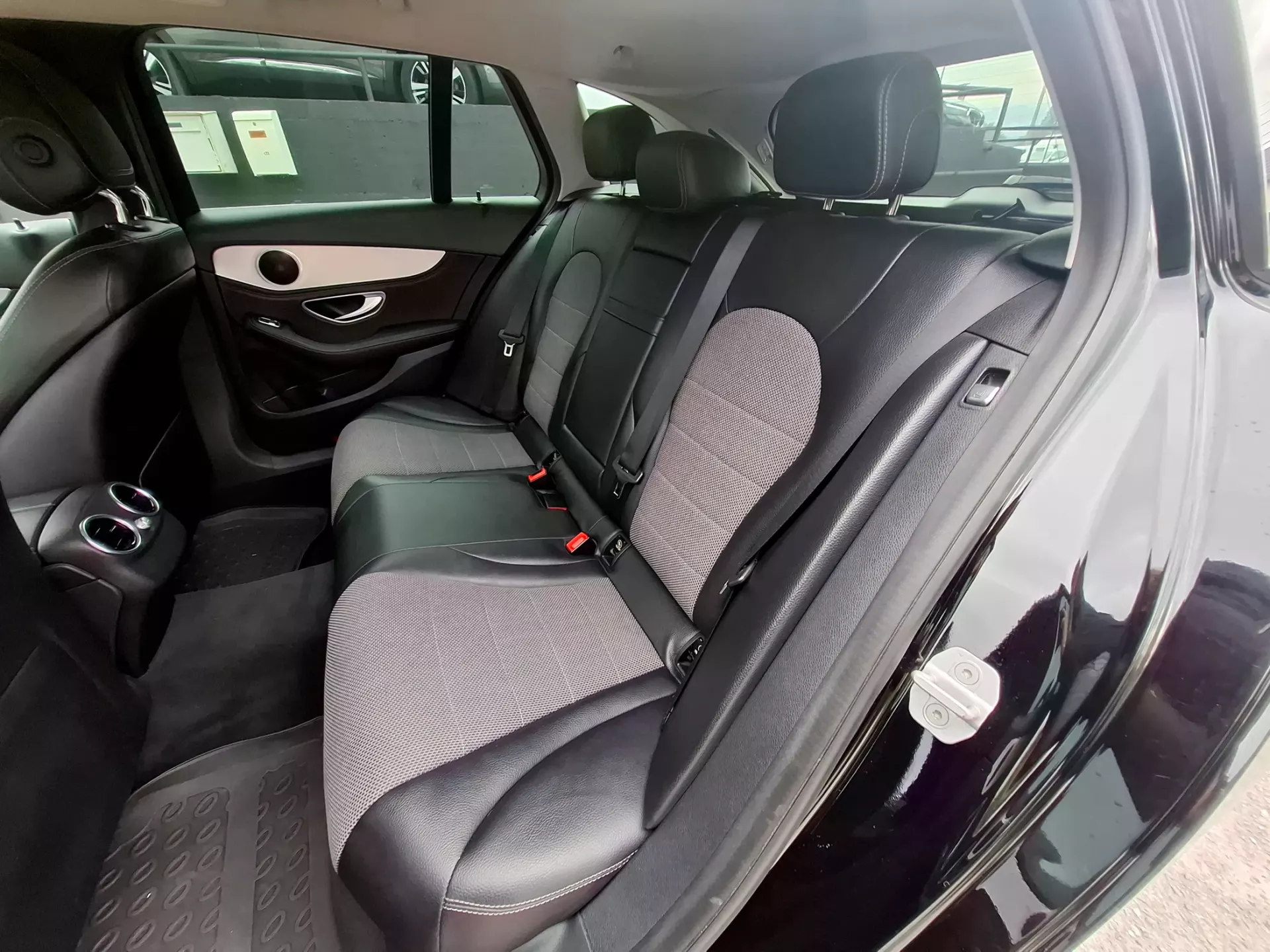 Mercedes-Benz C 220 d Avantgarde Aut. 15