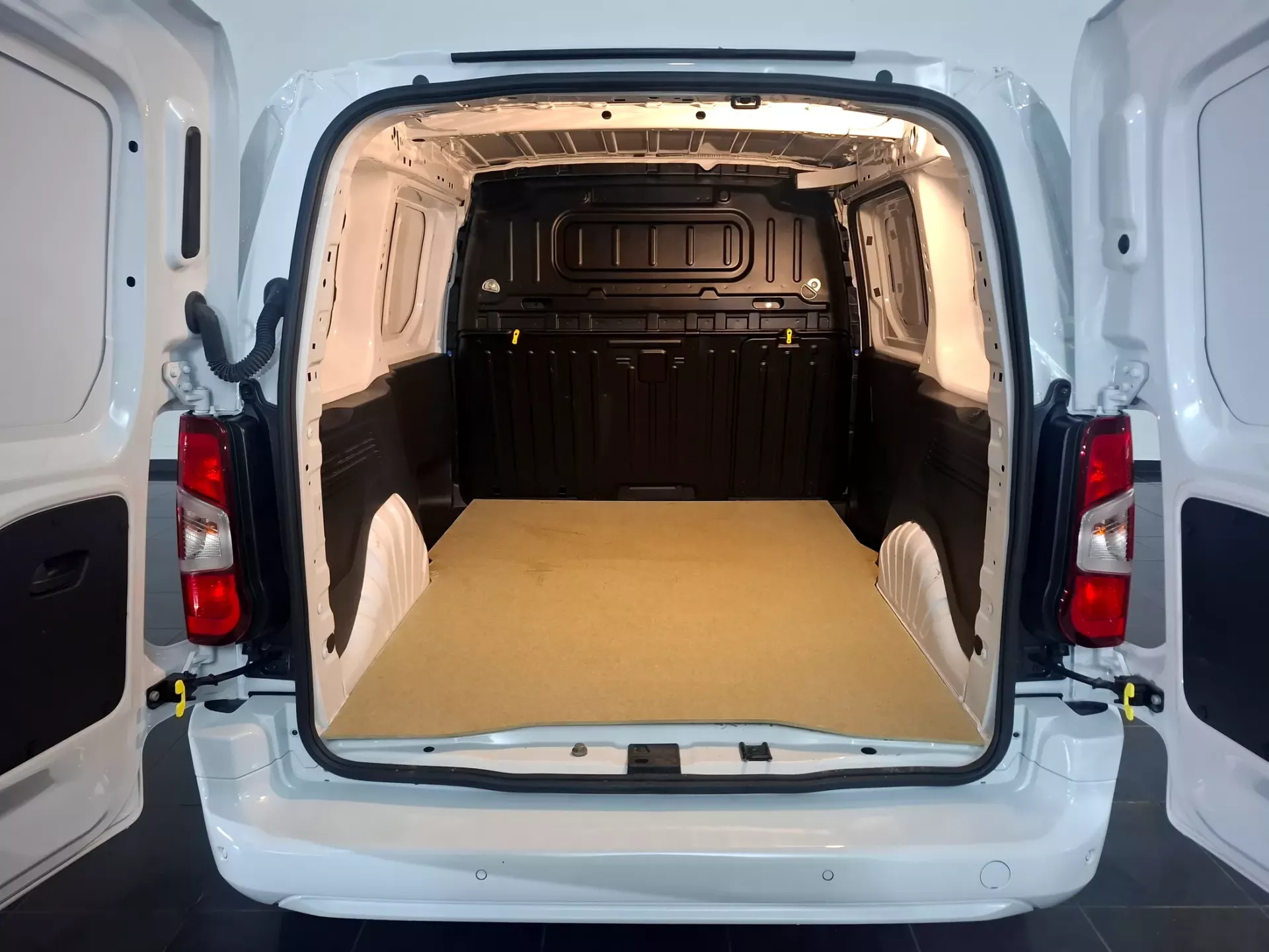 Fiat Doblo 1.5 BlueHDi Curta 6