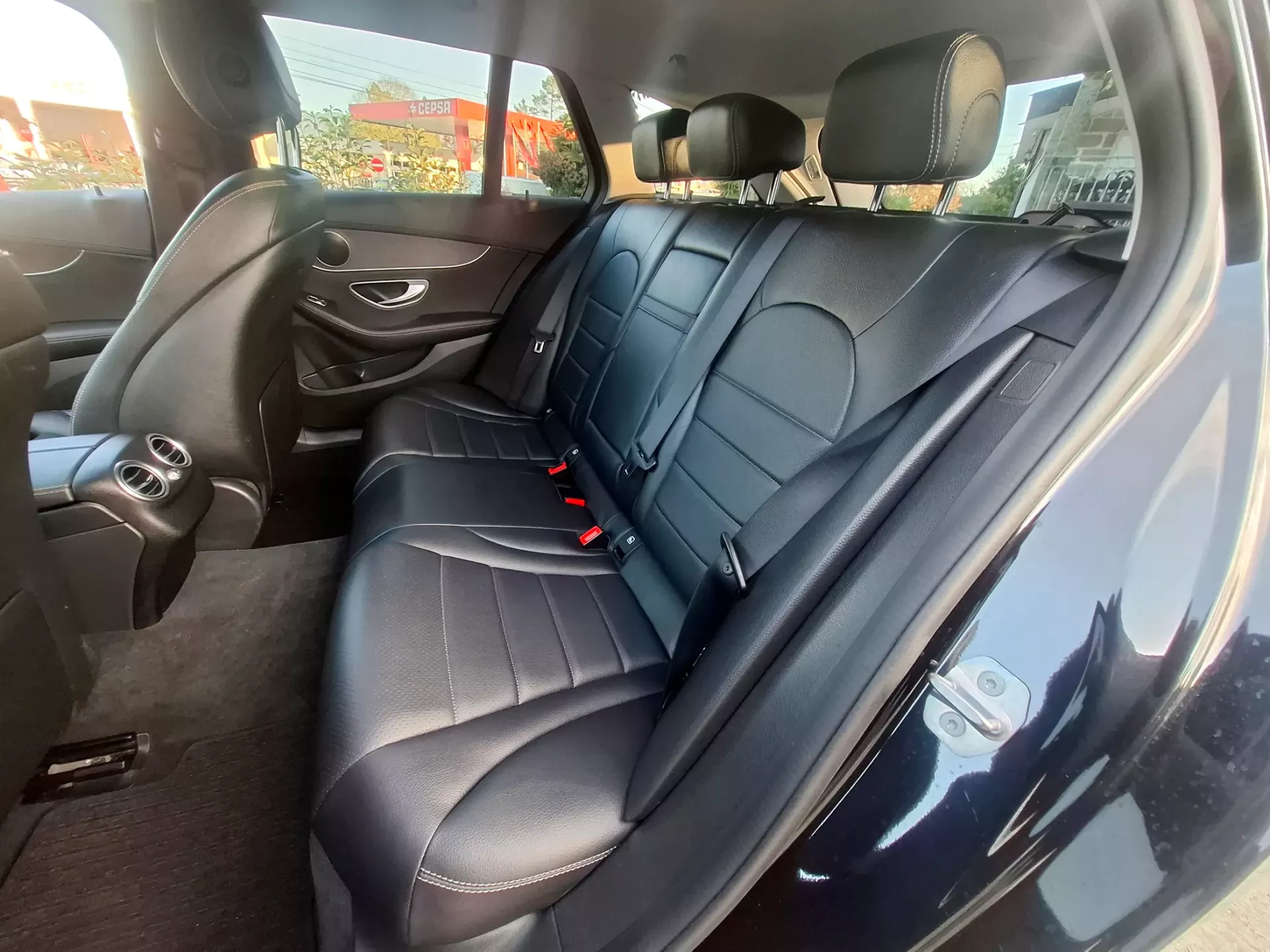 Mercedes-Benz C 300 de AMG Line 14