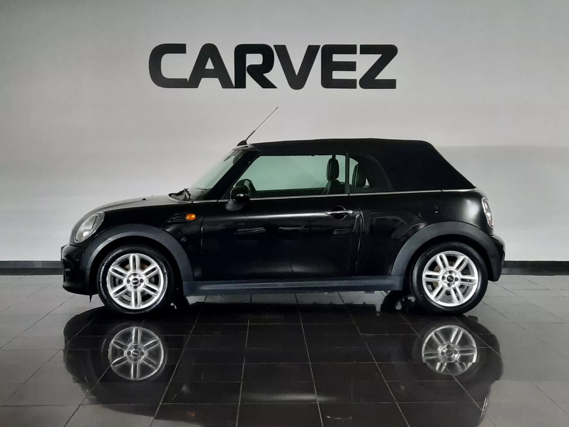 MINI 3 Portas Cooper D 6