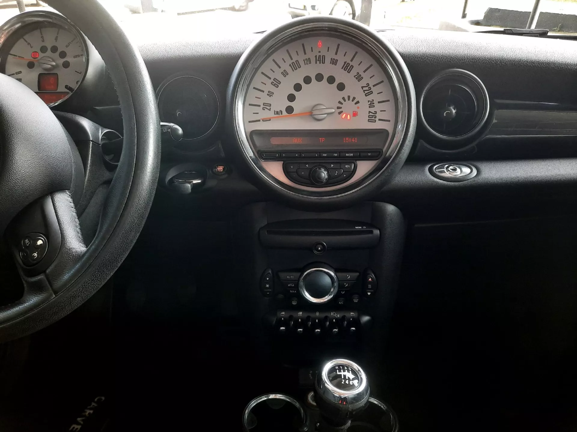 MINI 3 Portas Cooper D 15