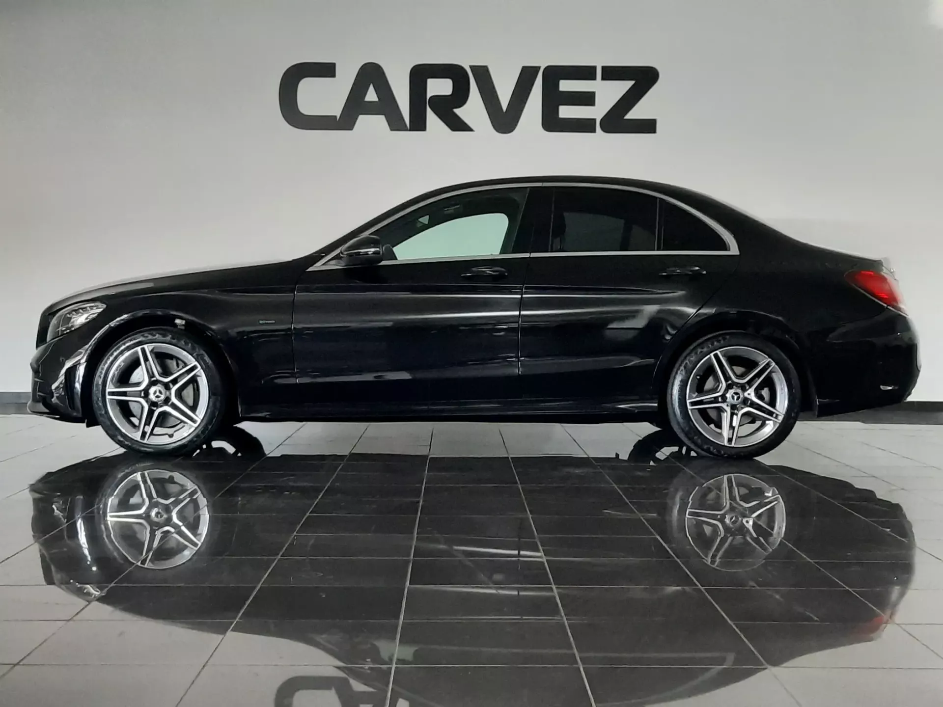 Mercedes-Benz C 300 de AMG Line 3