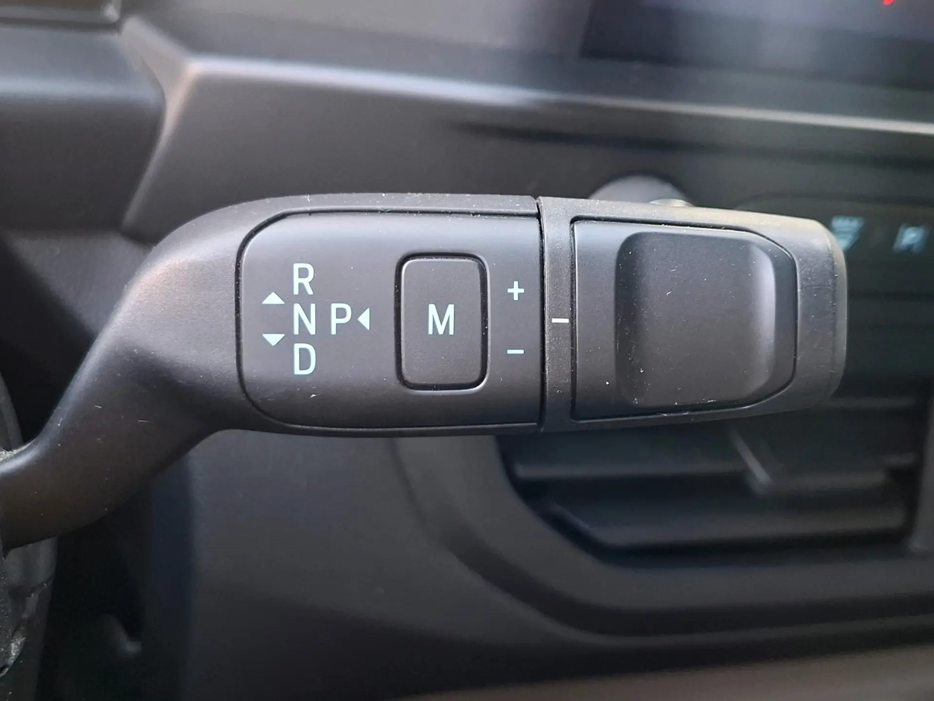 Ford Transit Custom 10