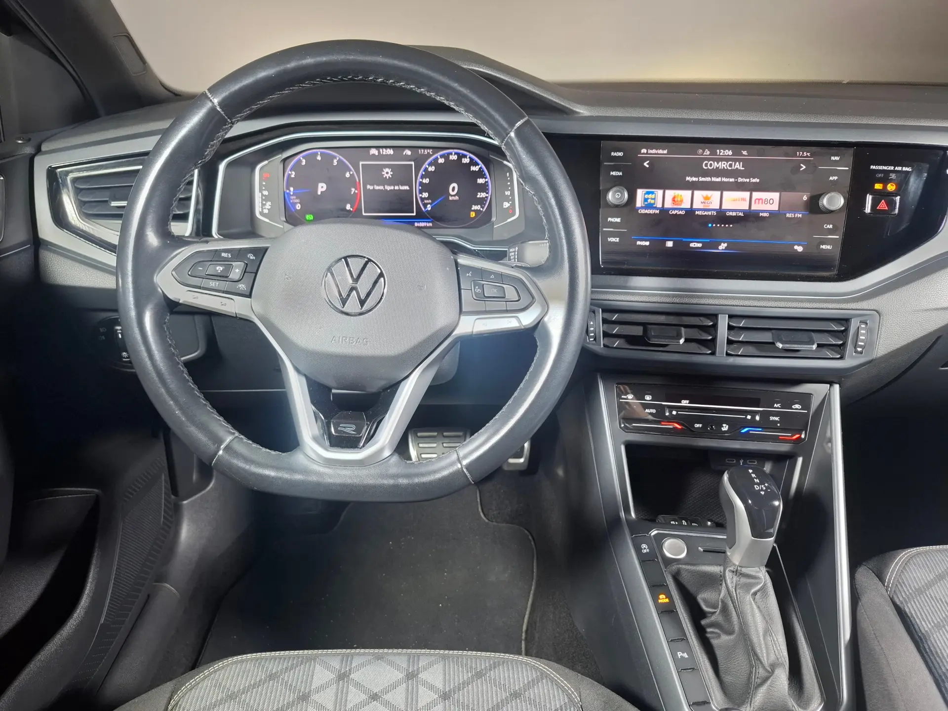 Volkswagen Taigo 1.0 TSI R-Line DSG 16