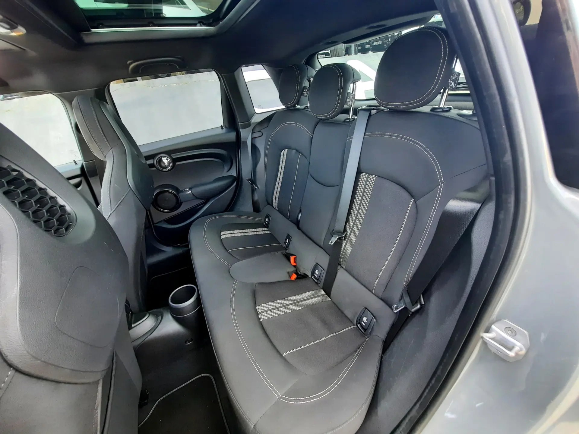 MINI 5 Portas Cooper D Aut. 18