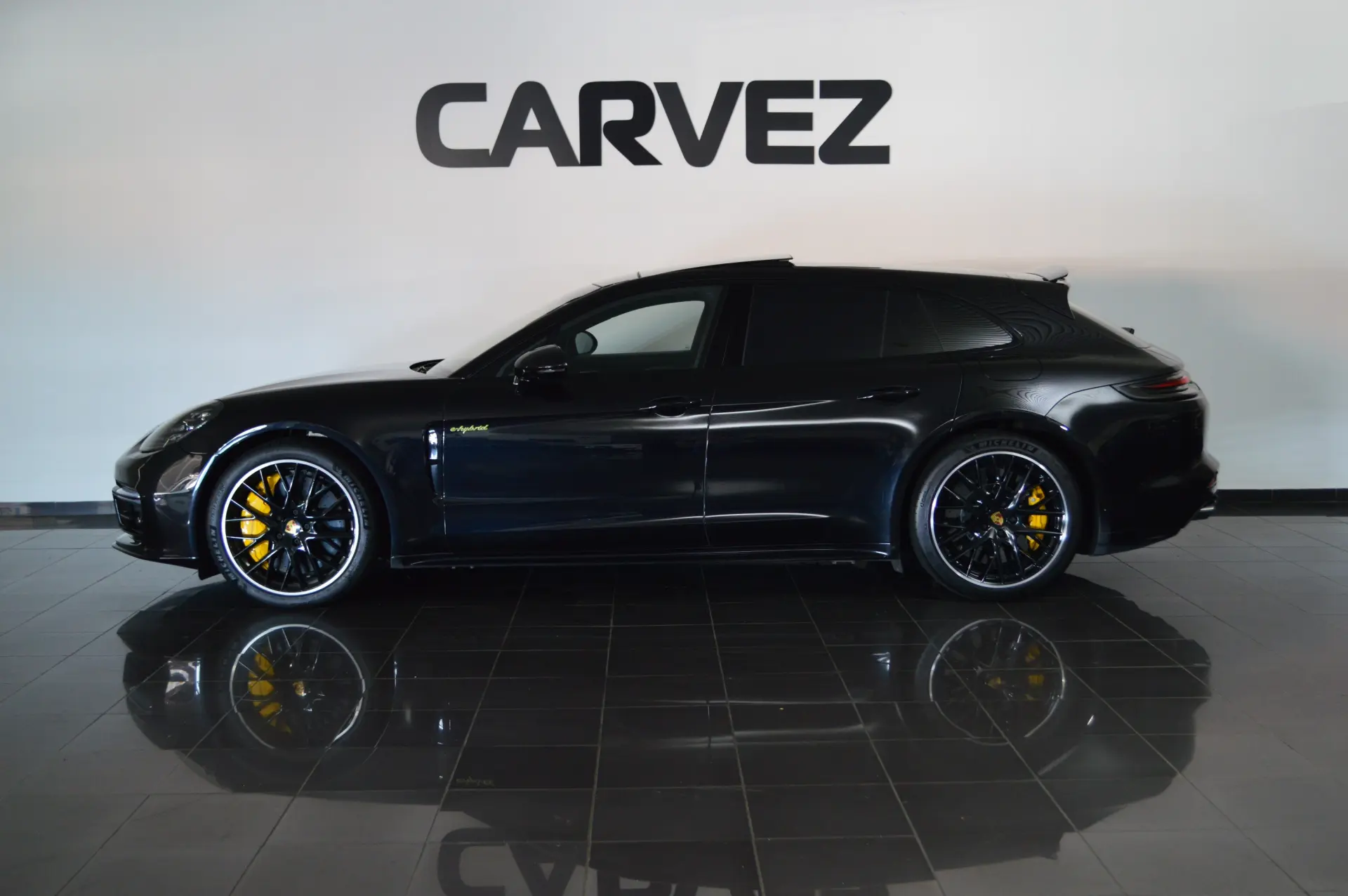 Porsche Panamera Sport Turismo Turbo S E-Hybrid 3