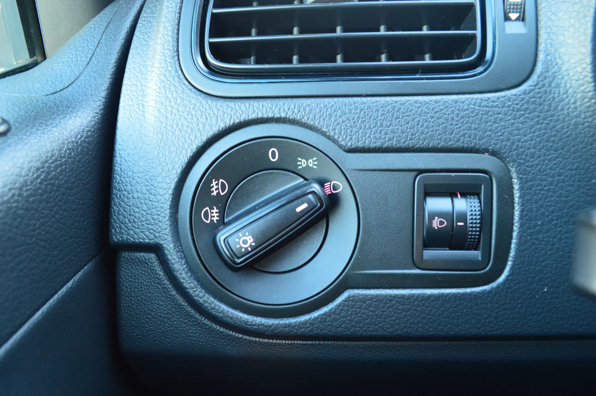Volkswagen Polo 1.4 TDi Blue Motion 6