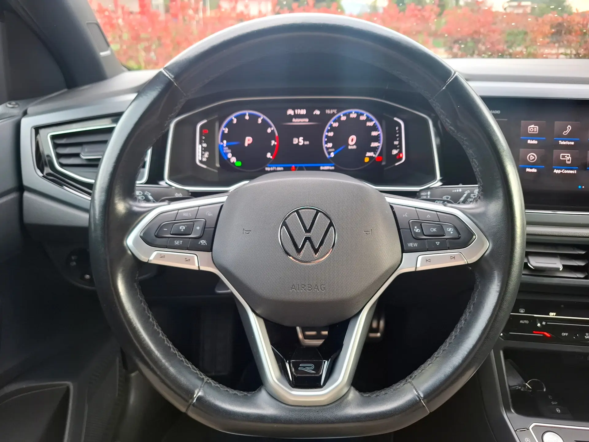 Volkswagen Taigo 1.0 TSI R-Line DSG 11