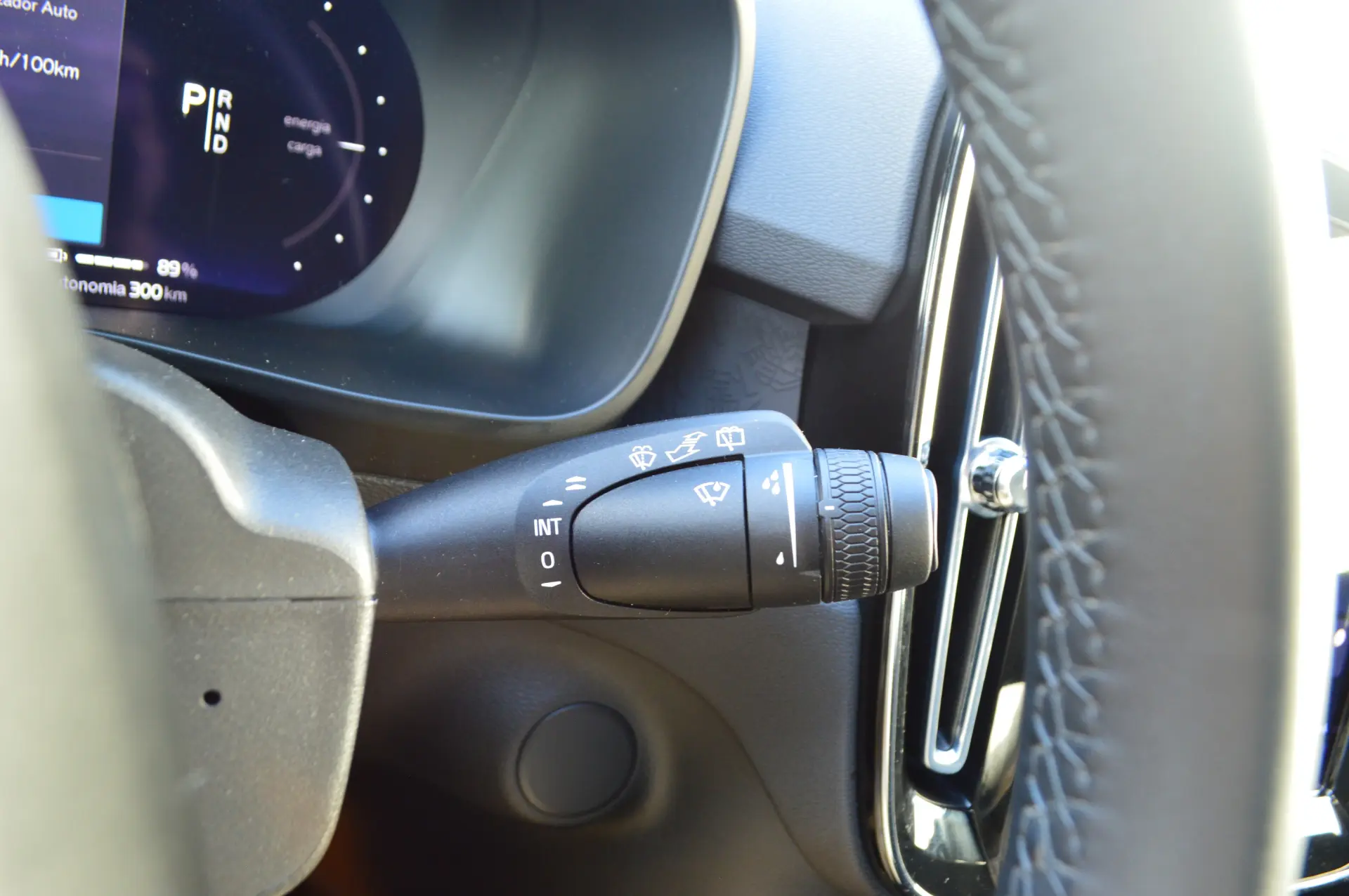Volvo XC 40 Recharge Plus 9