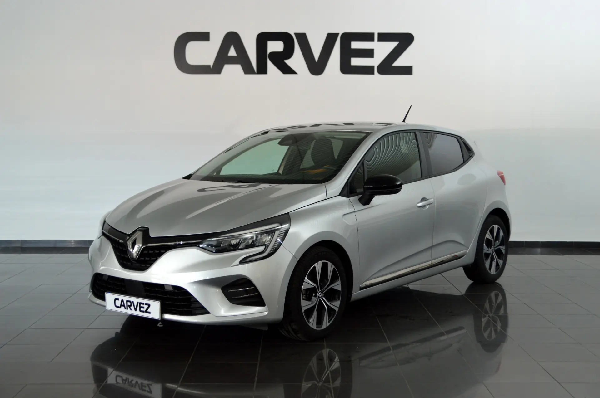 Renault Clio 1.0 TCe Evolution Bi-Fuel 1
