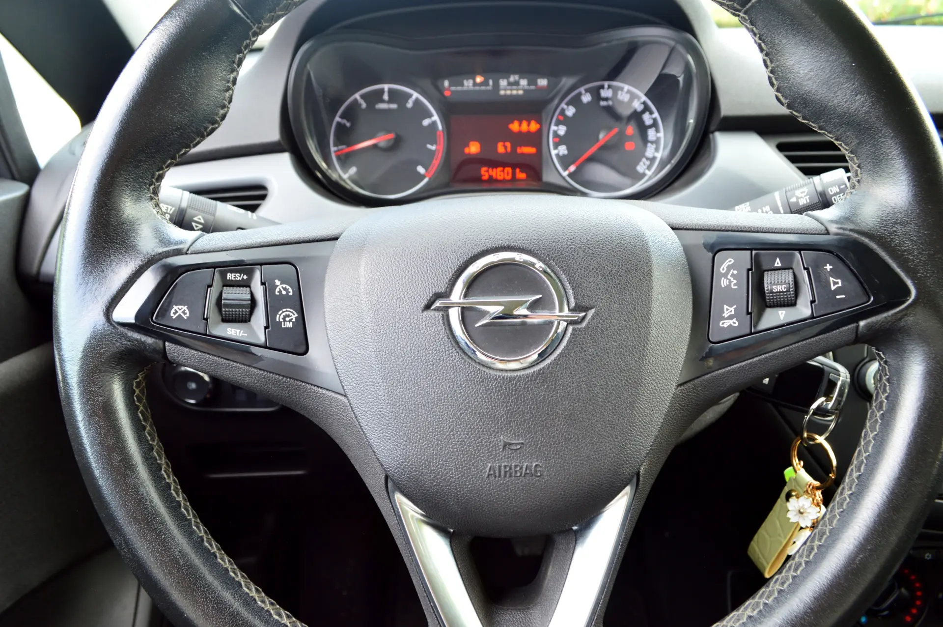 Opel Corsa 1.2 Dynamic 9