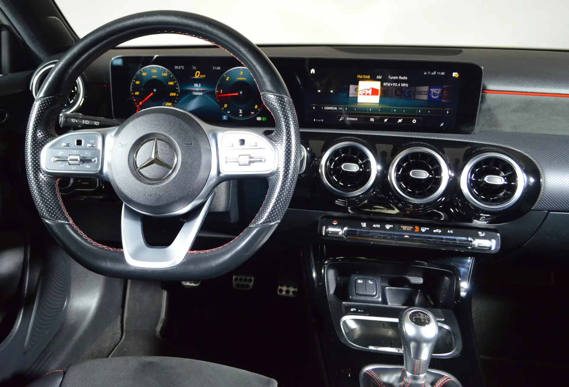 Mercedes-Benz A 180 d AMG Line 13