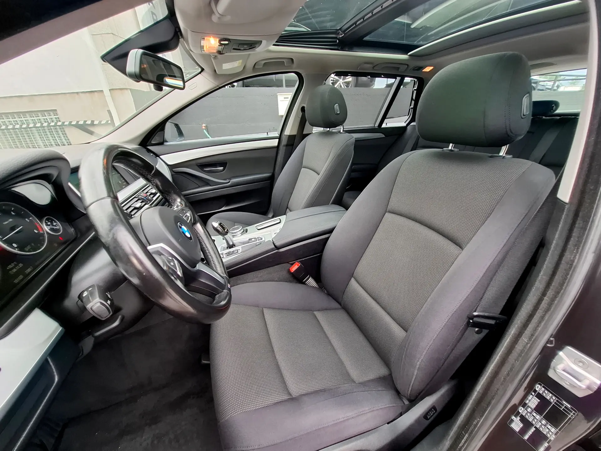 BMW 520 d Auto 12
