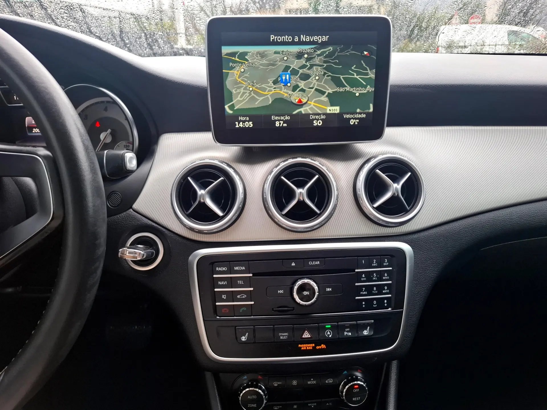 Mercedes-Benz GLA 200 d Aut. 14