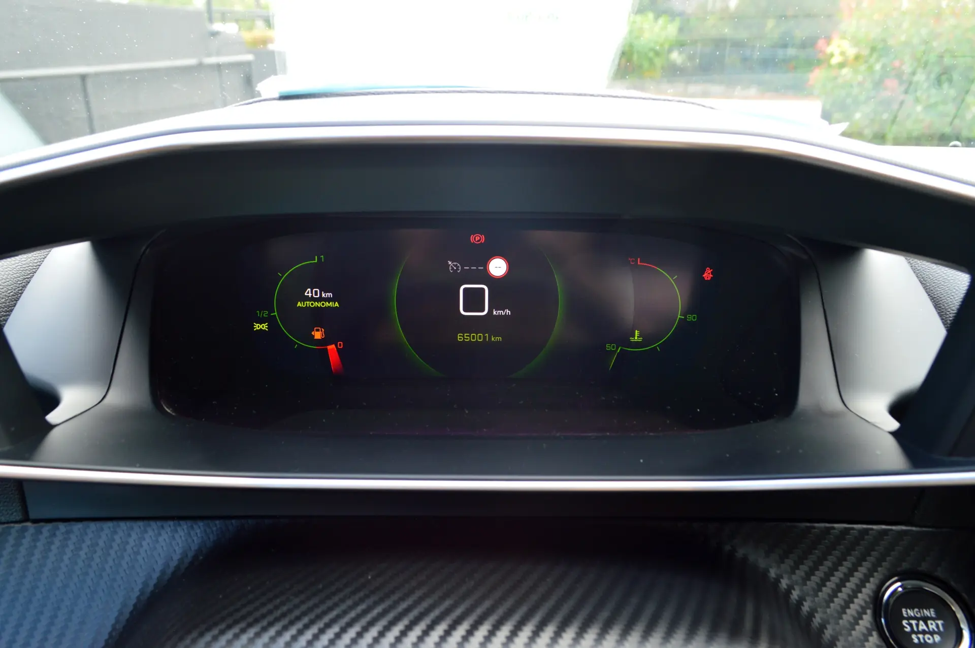 Peugeot 2008 1.5 BlueHDi Allure Pack 9