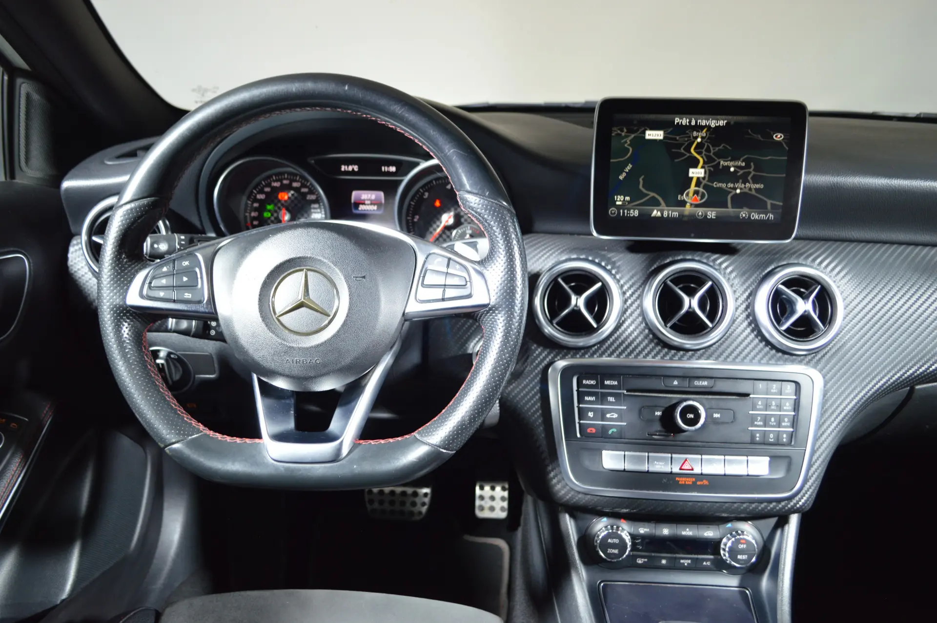 Mercedes-Benz A 200 d 4Matic 7G-DCT AMG Line 16