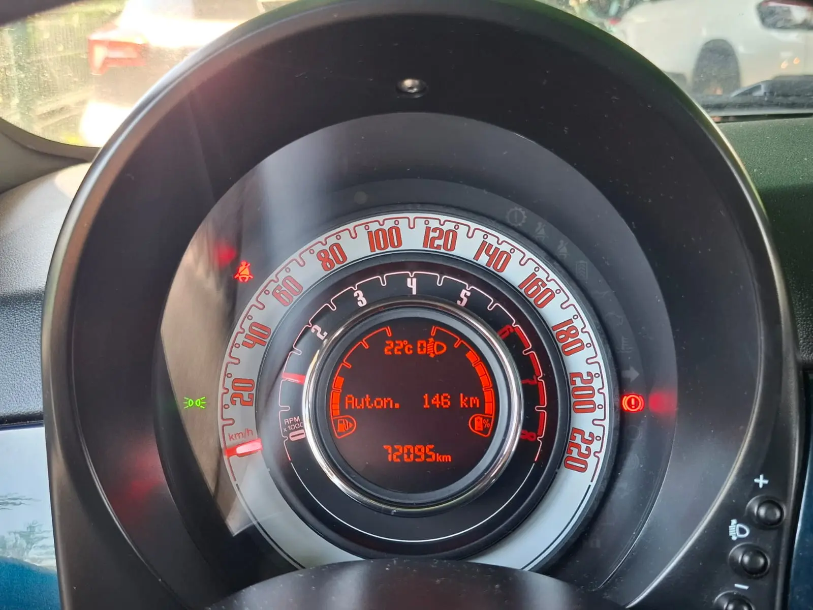 Fiat 500 1.0 Hybrid Lounge 6