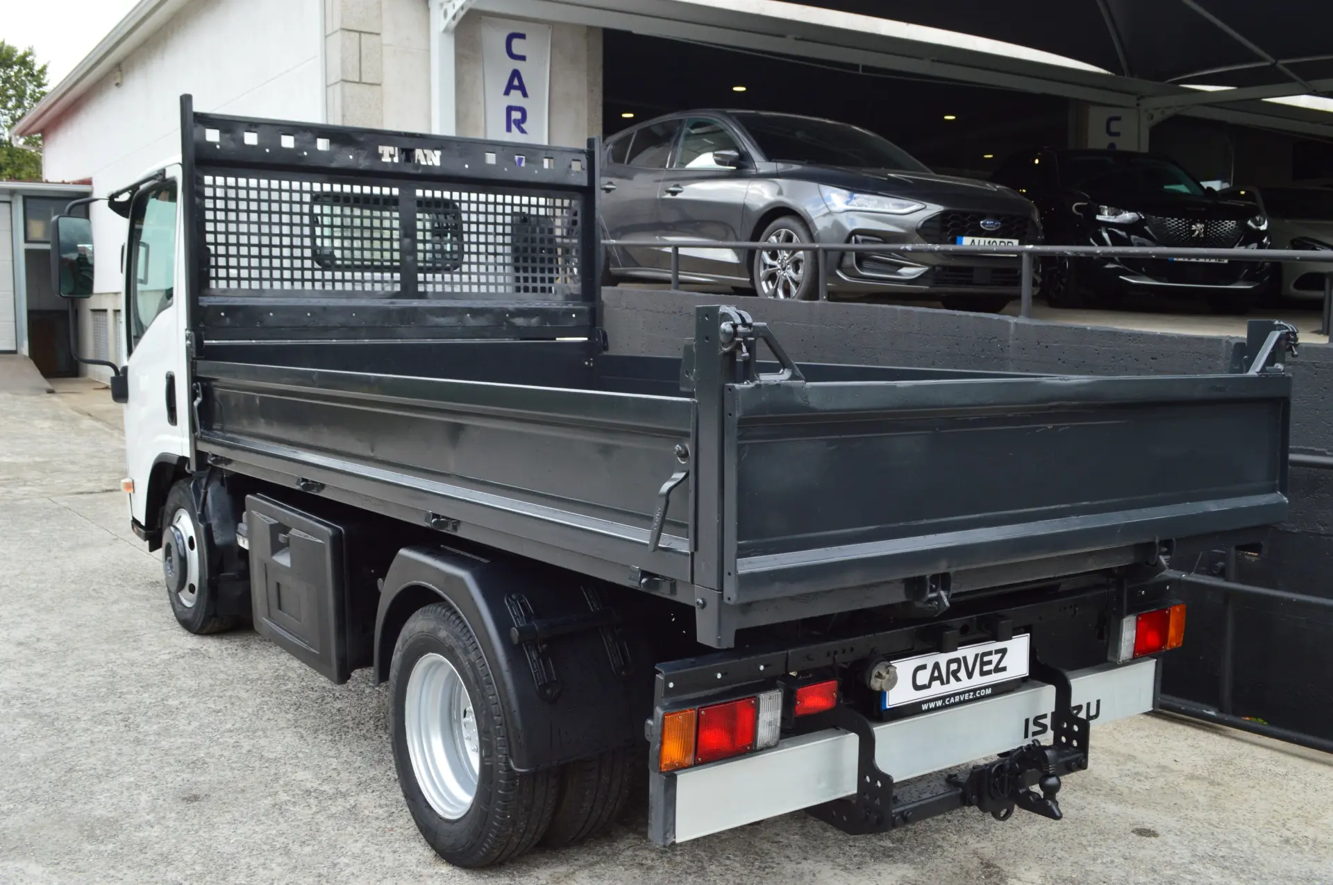 Isuzu NLR 35 5