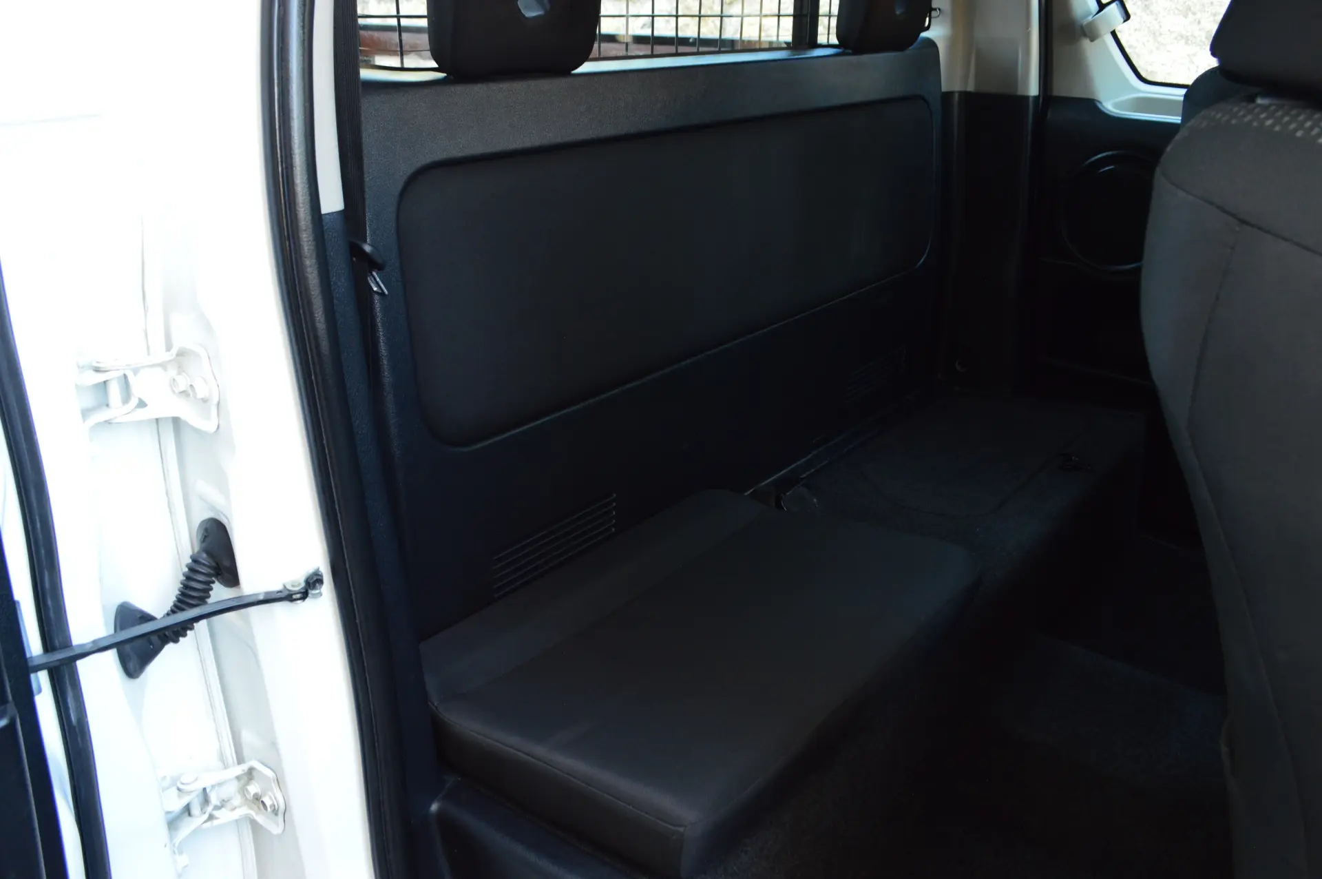 Toyota Hilux 2.4 D-4D 4WD CE CM 11