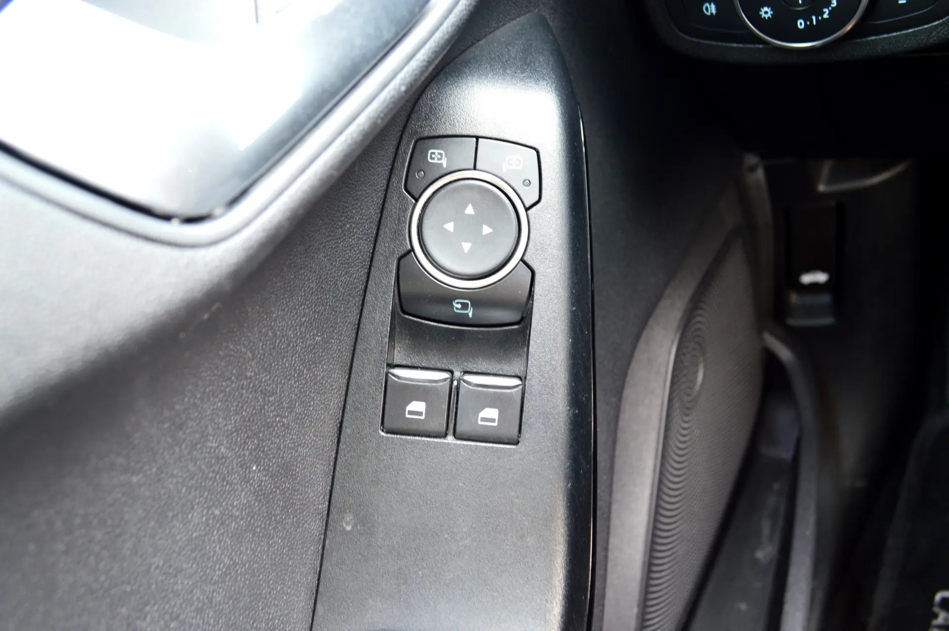 Ford Fiesta 1.5 TDCi Business 6