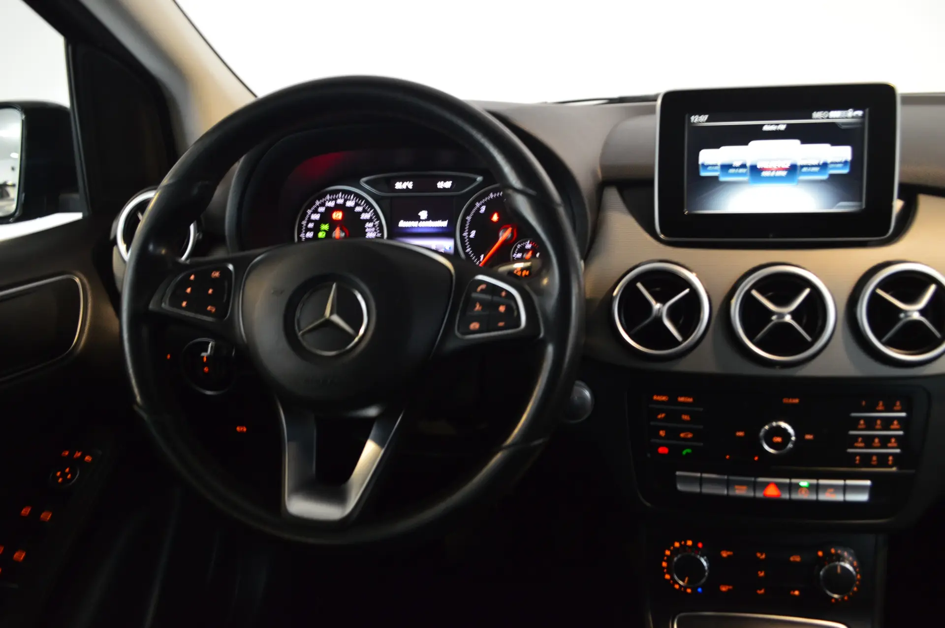 Mercedes-Benz B 180 d Urban Aut. 6