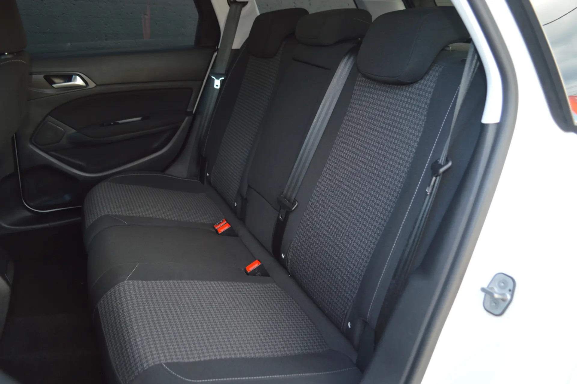 Peugeot 308 SW 1.6 BlueHDi Style 17