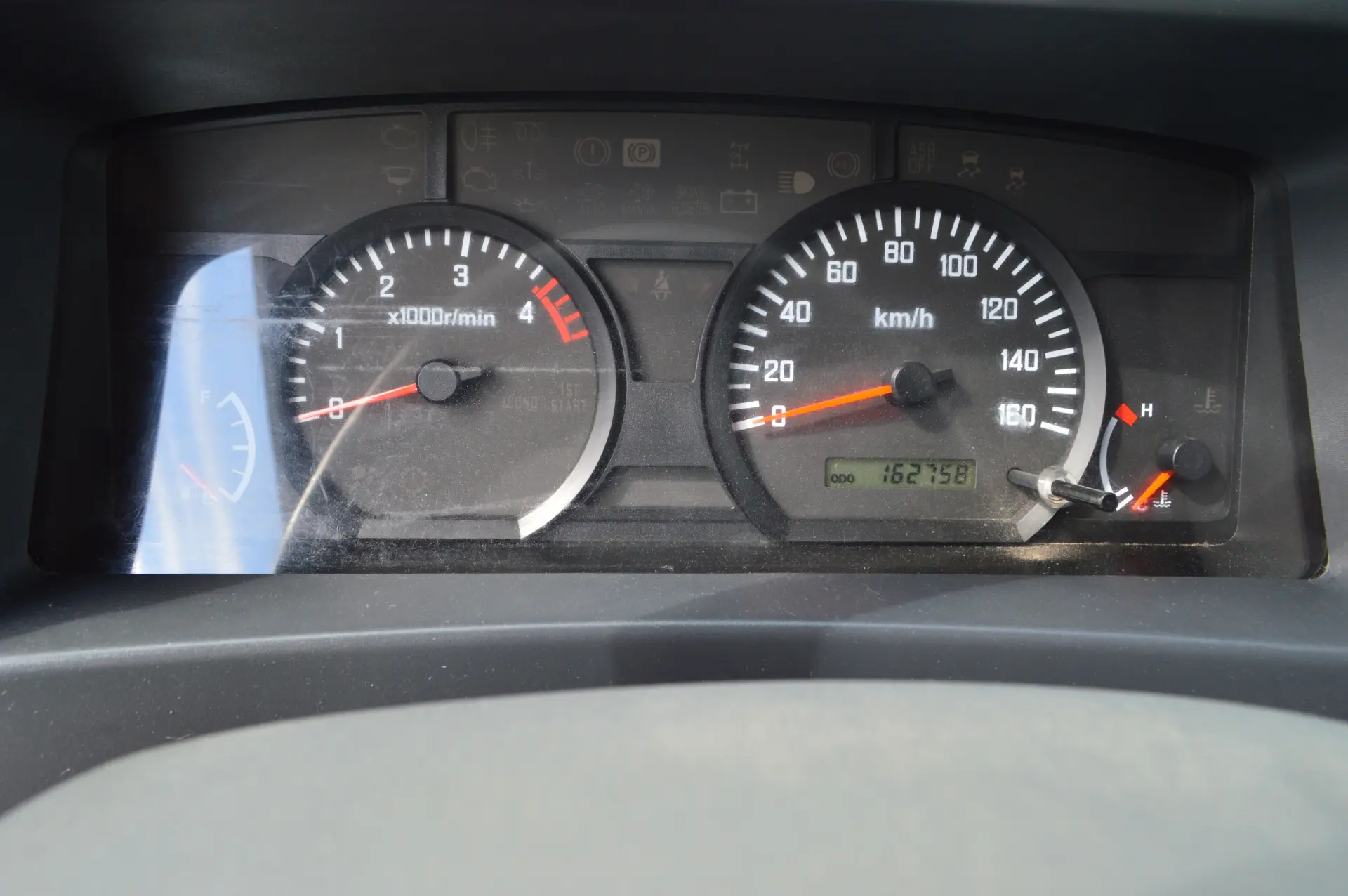 Isuzu NLR 35 10