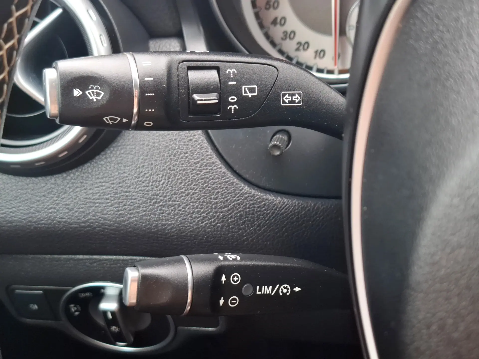 Mercedes-Benz GLA 200 d Aut. 8