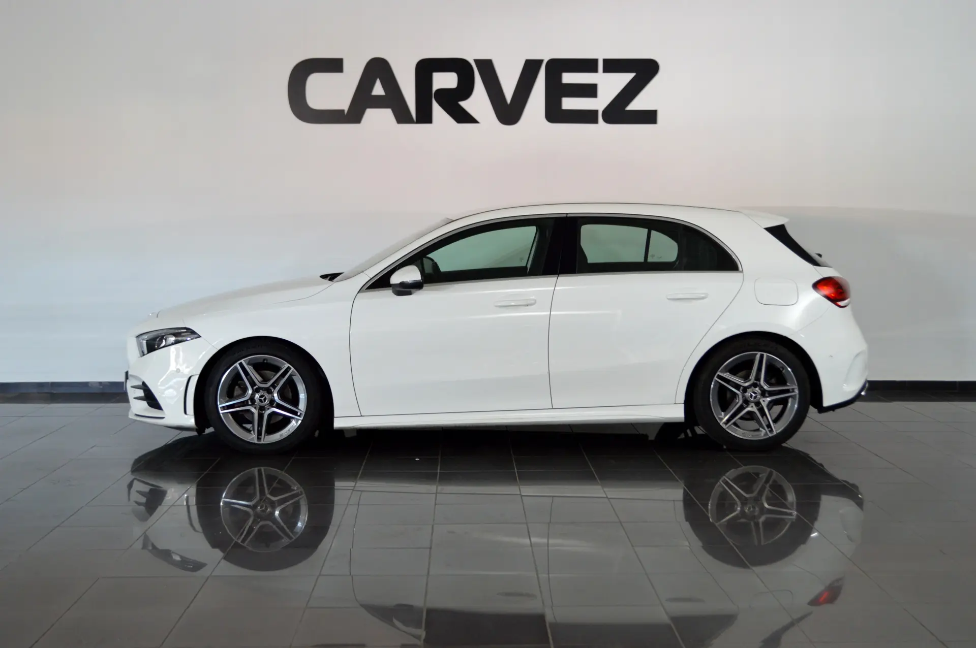 Mercedes-Benz A 180 d AMG Line 3